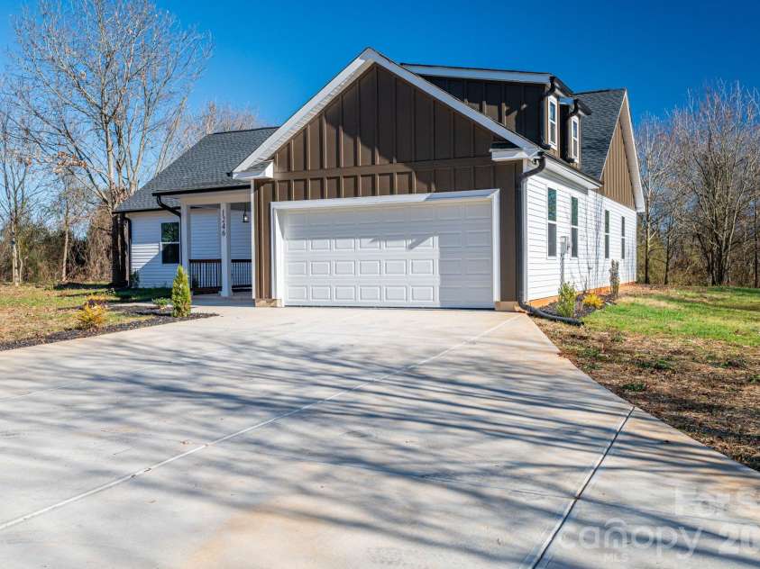1246 Bob Falls Road, Shelby, NC 28150.  MLS# CAR4329274, YatesRealty ID 5289. 