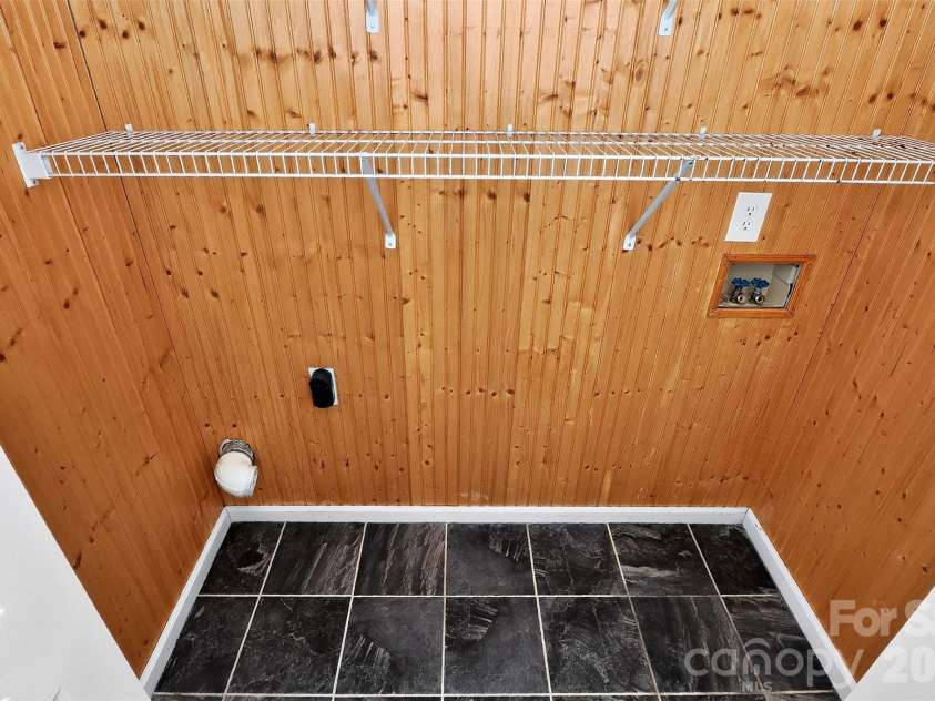 12538 Levins Hall Road, Huntersville, NC 28078.  MLS# CAR4428078, YatesRealty ID 52890. Laundry Closet