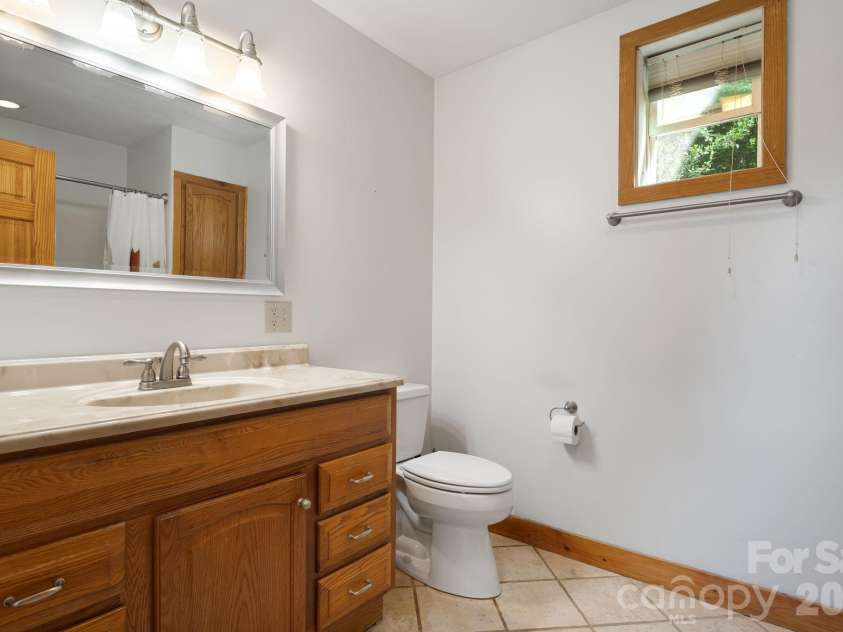 125 Hyacinth Drive, Clyde, NC 28721.  MLS# CAR4409445, YatesRealty ID 52893. 