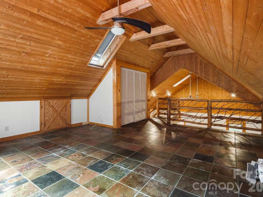 125 Hyacinth Drive, Clyde, NC 28721.  MLS# CAR4409445, YatesRealty ID 52893. Loft