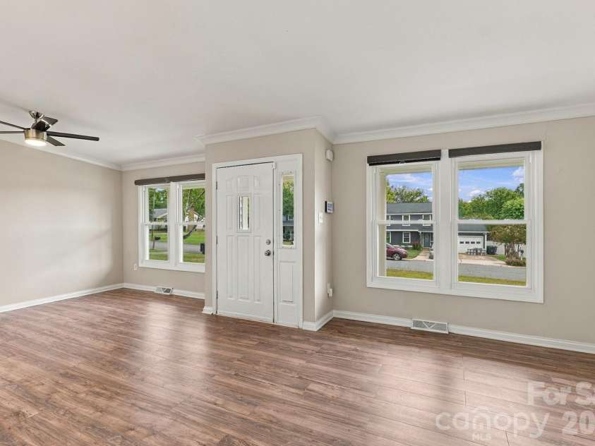 8530 Glenway Court, Charlotte, NC 28226.  MLS# CAR4428393, YatesRealty ID 52894. 