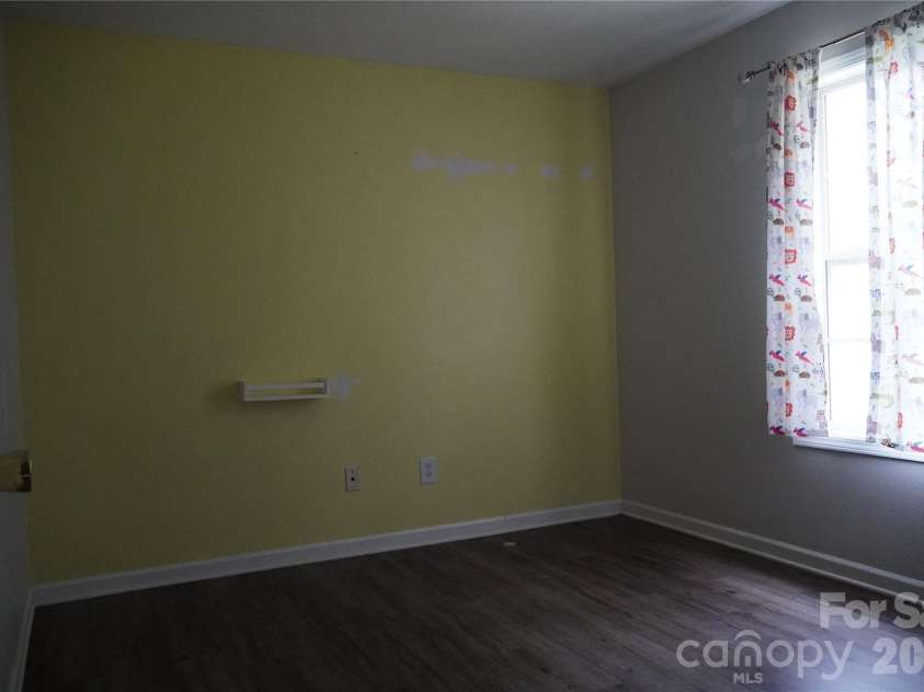 2740 Meadow Knoll Drive, Charlotte, NC 28269.  MLS# CAR4428417, YatesRealty ID 52895. Second Bedroom
