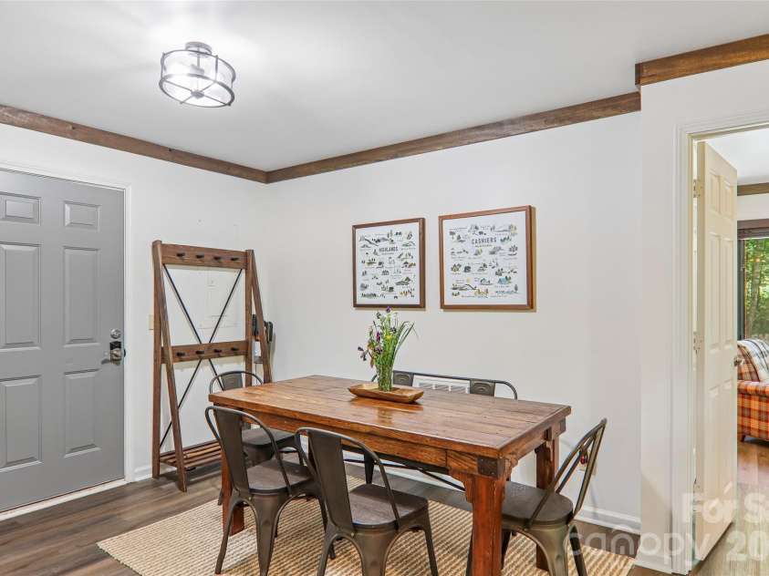 127 Short Road, Cashiers, NC 28717.  MLS# CAR4428452, YatesRealty ID 52896. 