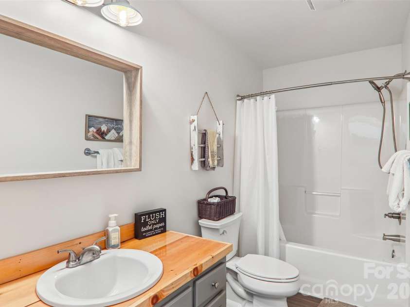 127 Short Road, Cashiers, NC 28717.  MLS# CAR4428452, YatesRealty ID 52896. 