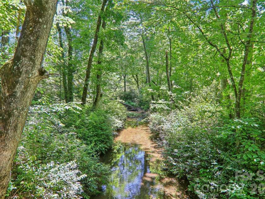 127 Short Road, Cashiers, NC 28717.  MLS# CAR4428452, YatesRealty ID 52896. 