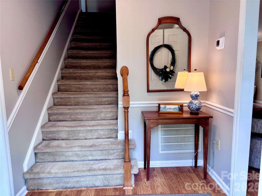8600 Beeswood Drive, Charlotte, NC 28277.  MLS# CAR4427788, YatesRealty ID 52897. Entry