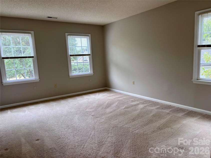 8600 Beeswood Drive, Charlotte, NC 28277.  MLS# CAR4427788, YatesRealty ID 52897. Primary BR