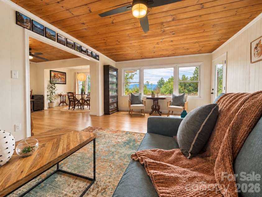 126 Stradley Mountain Road, Asheville, NC 28806.  MLS# CAR4428453, YatesRealty ID 52898. Entry with Views