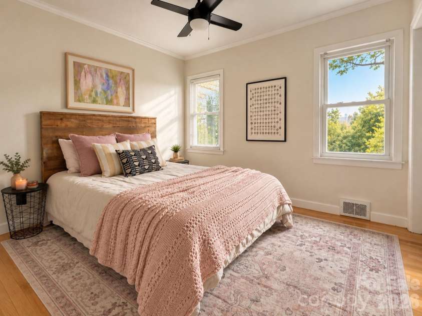126 Stradley Mountain Road, Asheville, NC 28806.  MLS# CAR4428453, YatesRealty ID 52898. Guest Suite
