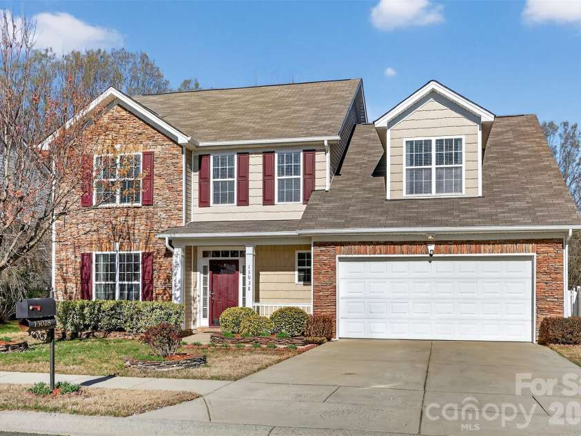 13028 Fenceline Drive, Charlotte, NC 28278.  MLS# CAR4357504, YatesRealty ID 5290. 