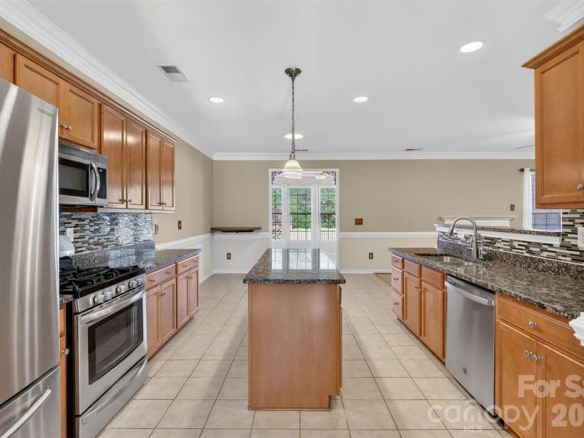 13028 Fenceline Drive, Charlotte, NC 28278.  MLS# CAR4357504, YatesRealty ID 5290. 