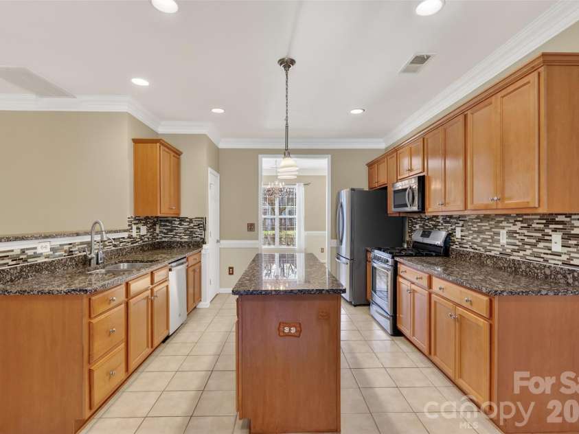 13028 Fenceline Drive, Charlotte, NC 28278.  MLS# CAR4357504, YatesRealty ID 5290. 