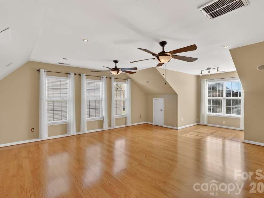 13028 Fenceline Drive, Charlotte, NC 28278.  MLS# CAR4357504, YatesRealty ID 5290. 