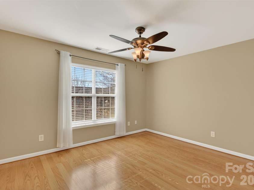 13028 Fenceline Drive, Charlotte, NC 28278.  MLS# CAR4357504, YatesRealty ID 5290. 