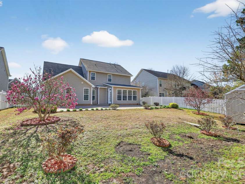 13028 Fenceline Drive, Charlotte, NC 28278.  MLS# CAR4357504, YatesRealty ID 5290. 