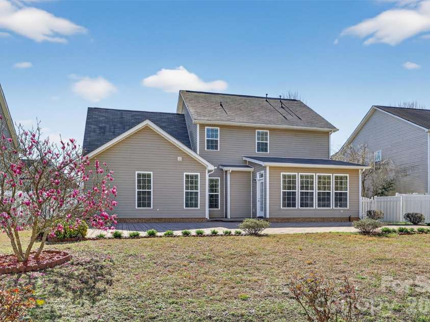 13028 Fenceline Drive, Charlotte, NC 28278.  MLS# CAR4357504, YatesRealty ID 5290. 