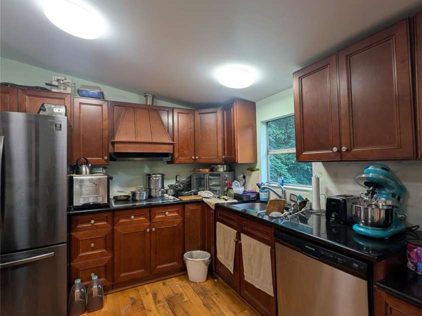 5732 Daybrook Court, Stanley, NC 28164.  MLS# CAR4426897, YatesRealty ID 52900. Kitchen