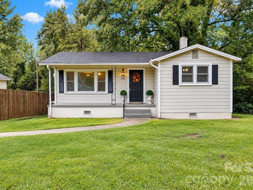 143 Waco Avenue, Kannapolis, NC 28083.  MLS# CAR4424660, YatesRealty ID 52904. 