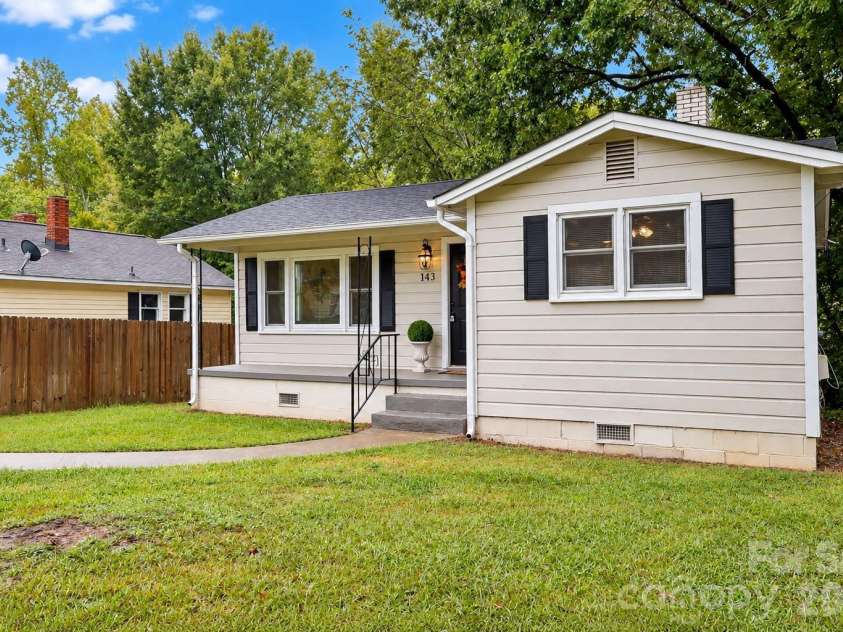 143 Waco Avenue, Kannapolis, NC 28083.  MLS# CAR4424660, YatesRealty ID 52904. 