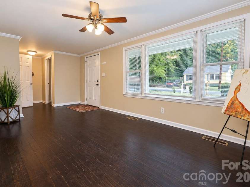 143 Waco Avenue, Kannapolis, NC 28083.  MLS# CAR4424660, YatesRealty ID 52904. 