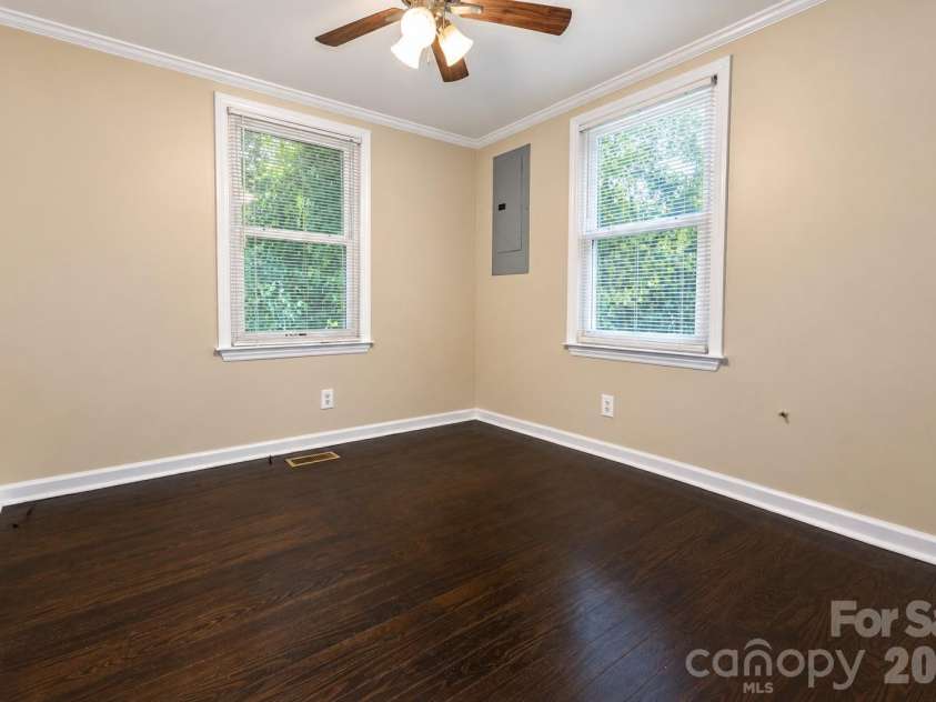 143 Waco Avenue, Kannapolis, NC 28083.  MLS# CAR4424660, YatesRealty ID 52904. 