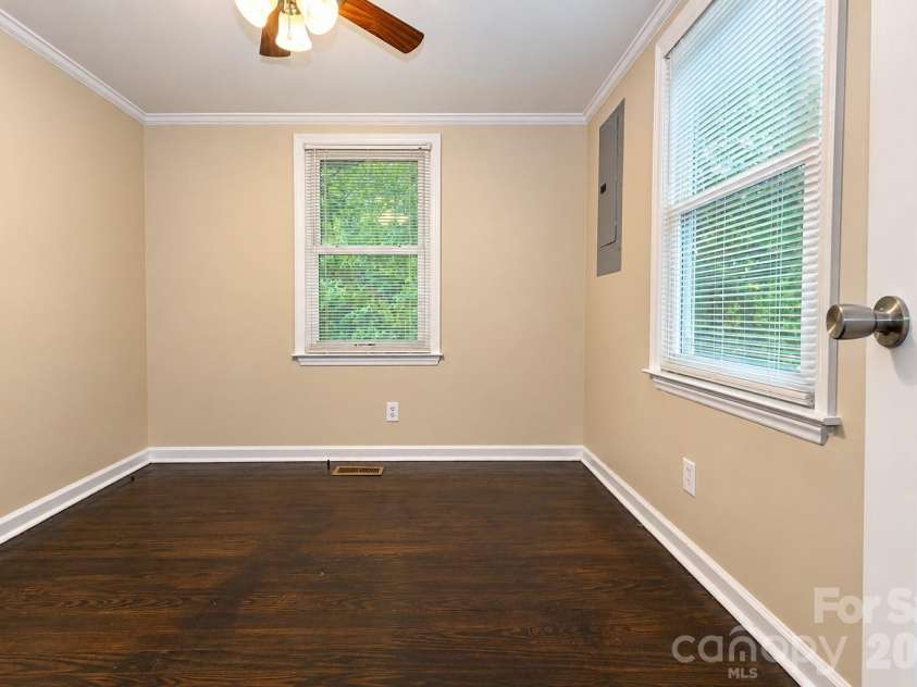 143 Waco Avenue, Kannapolis, NC 28083.  MLS# CAR4424660, YatesRealty ID 52904. 