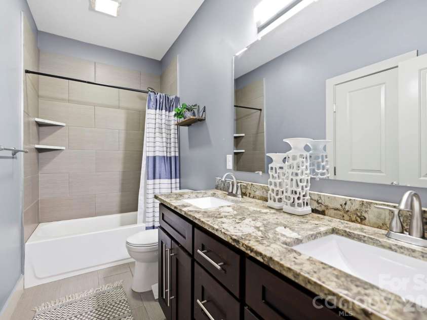 9 Pondberry Court, Asheville, NC 28806.  MLS# CAR4426242, YatesRealty ID 52905. Full bath on main level