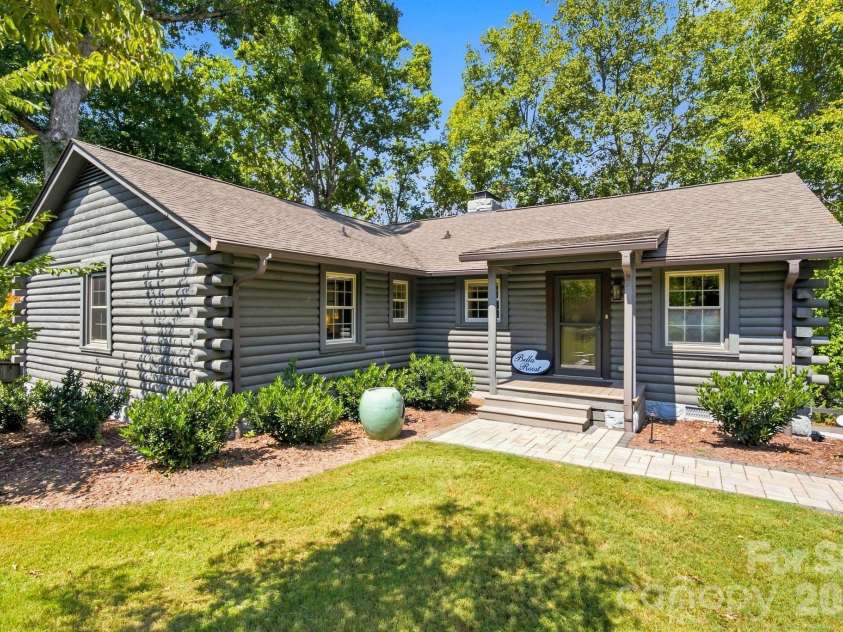 9428 Windygap Road, Charlotte, NC 28278.  MLS# CAR4427688, YatesRealty ID 52909. 