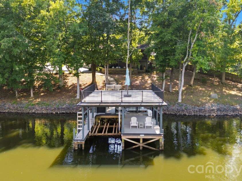 9428 Windygap Road, Charlotte, NC 28278.  MLS# CAR4427688, YatesRealty ID 52909. 
