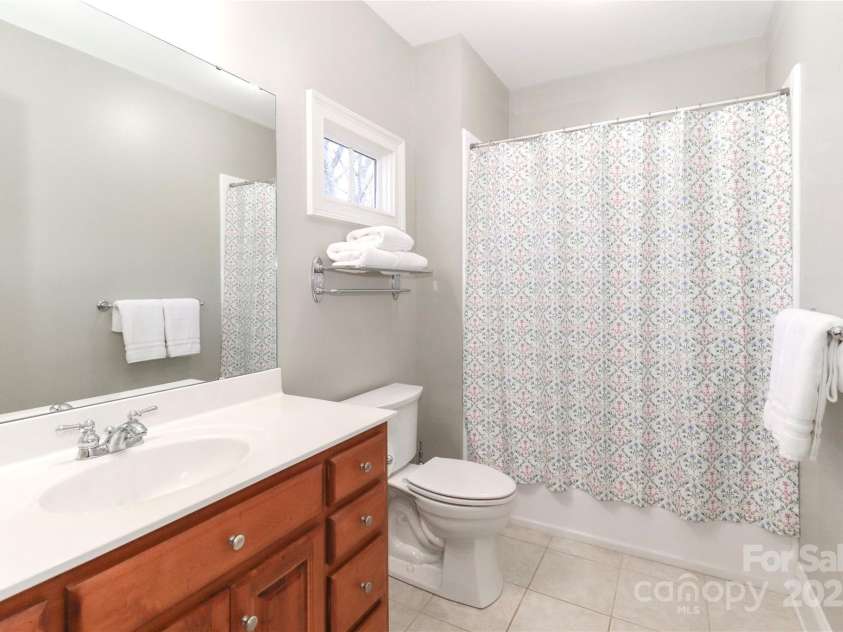 188 Wild Harbor Road, Mooresville, NC 28117.  MLS# CAR4239589, YatesRealty ID 5291. Bathroom 3
