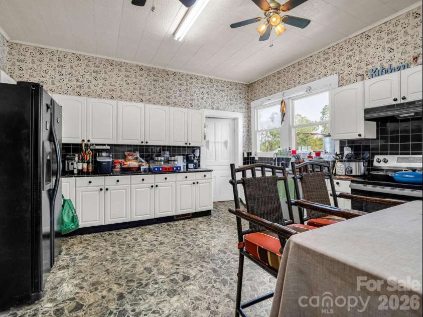 252 Spencer Street, Ellenboro, NC 28040.  MLS# CAR4427773, YatesRealty ID 52911. 
