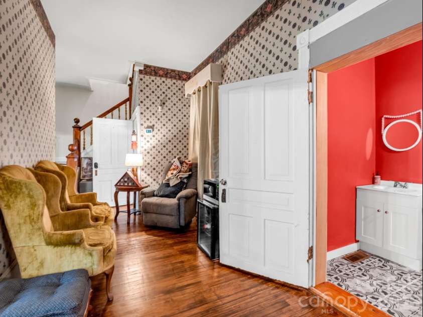 252 Spencer Street, Ellenboro, NC 28040.  MLS# CAR4427773, YatesRealty ID 52911. 