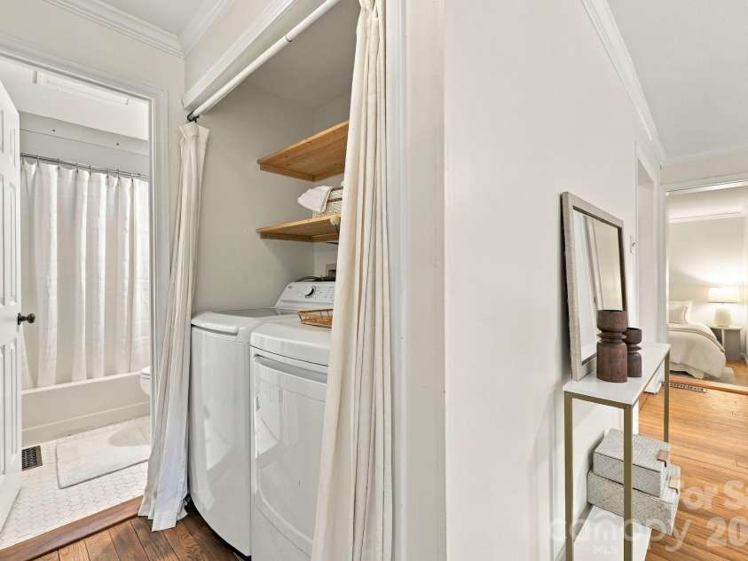 21 Balsam Avenue, Asheville, NC 28806.  MLS# CAR4423009, YatesRealty ID 52913. Hallway Laundry