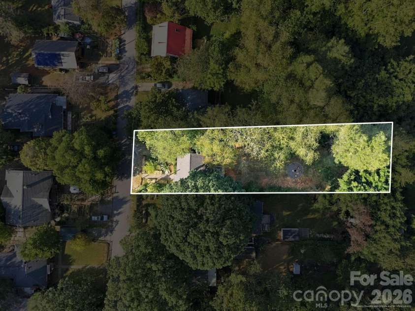 21 Balsam Avenue, Asheville, NC 28806.  MLS# CAR4423009, YatesRealty ID 52913. Level, .29 acre lot