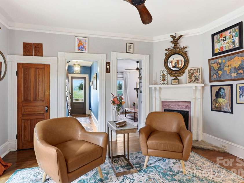 60 Roberts Street, Asheville, NC 28801.  MLS# CAR4427697, YatesRealty ID 52914. 