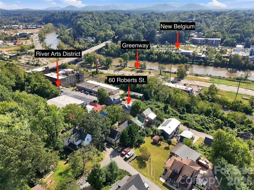 60 Roberts Street, Asheville, NC 28801.  MLS# CAR4427697, YatesRealty ID 52914. 