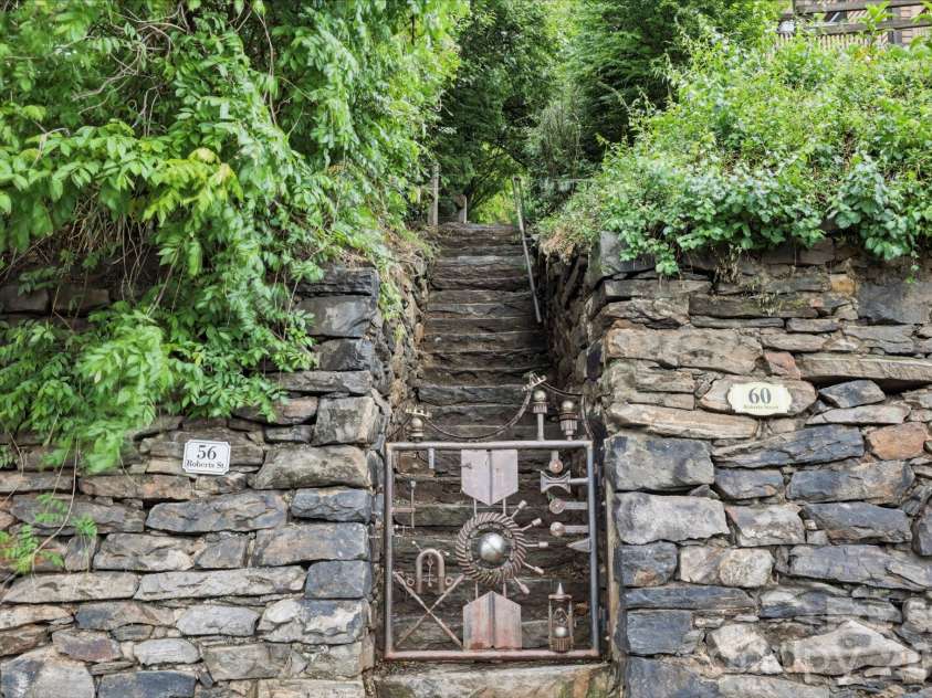 60 Roberts Street, Asheville, NC 28801.  MLS# CAR4427697, YatesRealty ID 52914. Ever wondered where this gate leads......