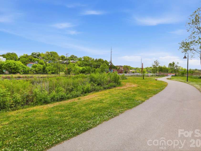 60 Roberts Street, Asheville, NC 28801.  MLS# CAR4427697, YatesRealty ID 52914. River Arts Greenway