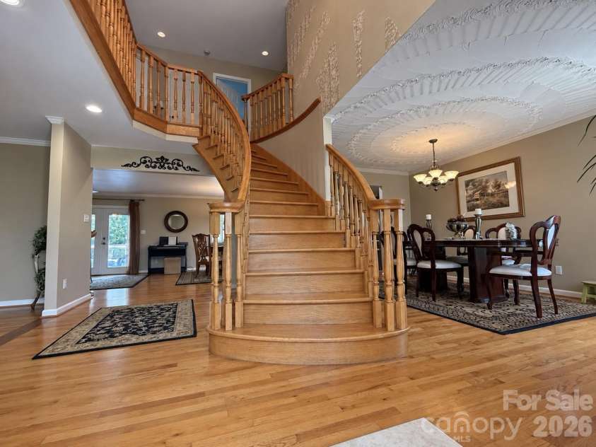 5980 Willowbottom Road, Hickory, NC 28602.  MLS# CAR4426614, YatesRealty ID 52915. 