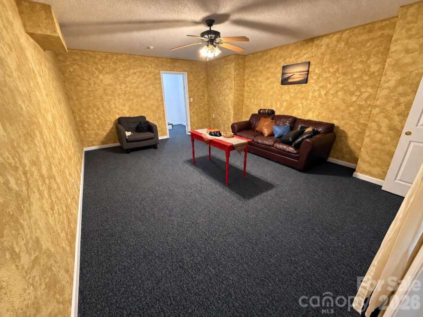 5980 Willowbottom Road, Hickory, NC 28602.  MLS# CAR4426614, YatesRealty ID 52915. 