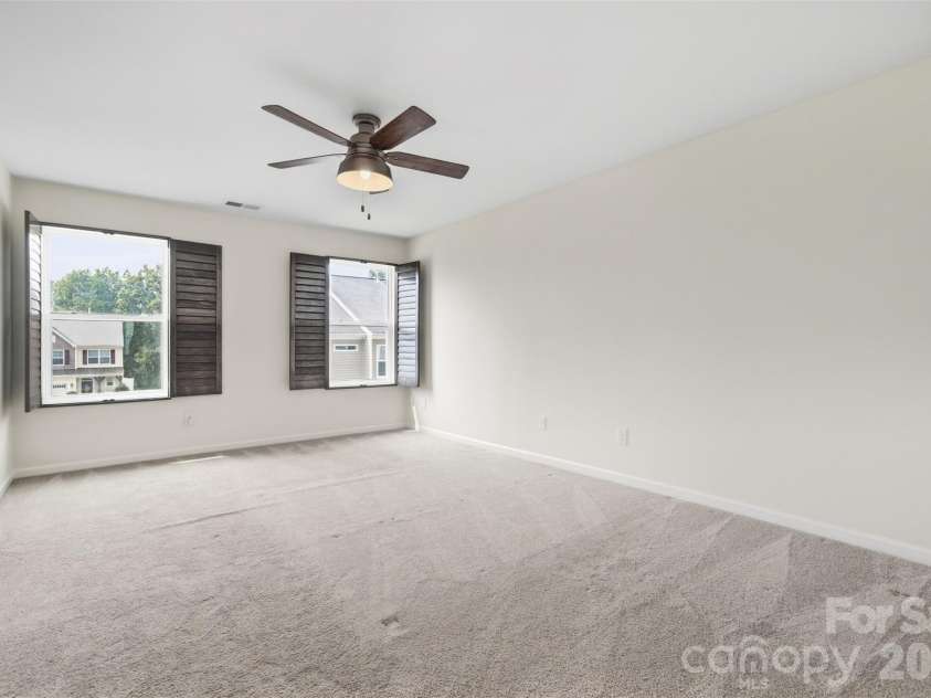 13422 Savannah Point Drive, Charlotte, NC 28273.  MLS# CAR4428290, YatesRealty ID 52916. Primary Bedroom