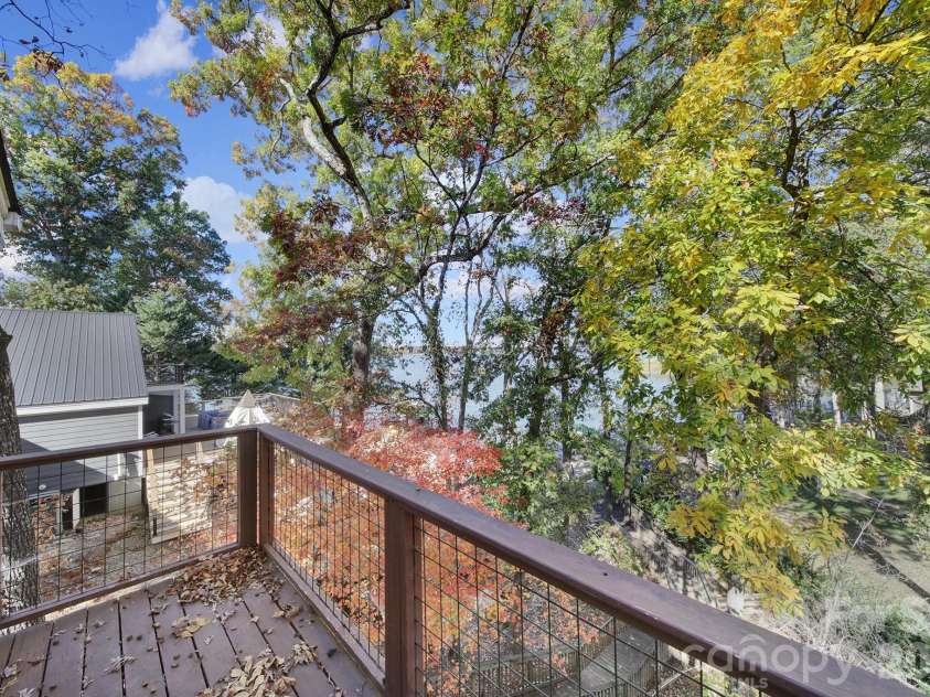 7005 Tega Cay Drive, Tega Cay, SC 29708.  MLS# CAR4319146, YatesRealty ID 5292. 