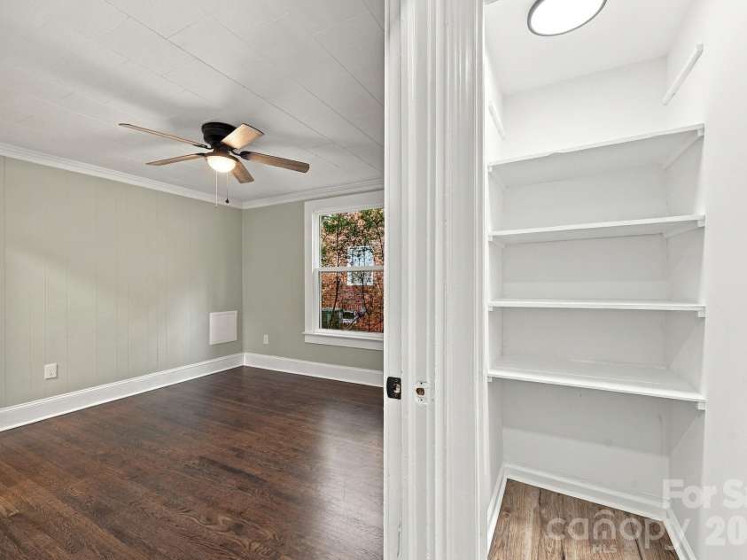 516 Englewood Street, Concord, NC 28025.  MLS# CAR4428466, YatesRealty ID 52921. 