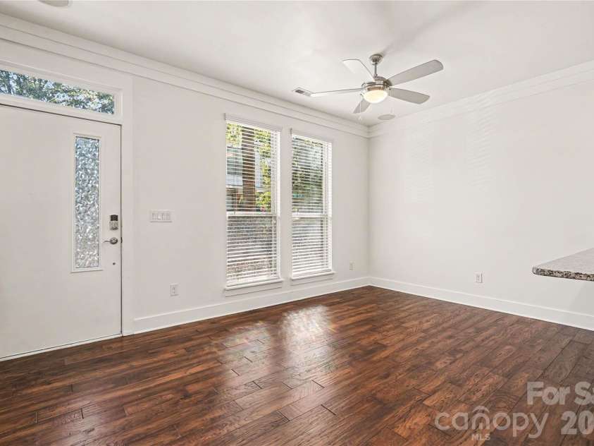 3509 Artists Way, Charlotte, NC 28205.  MLS# CAR4427885, YatesRealty ID 52926. 