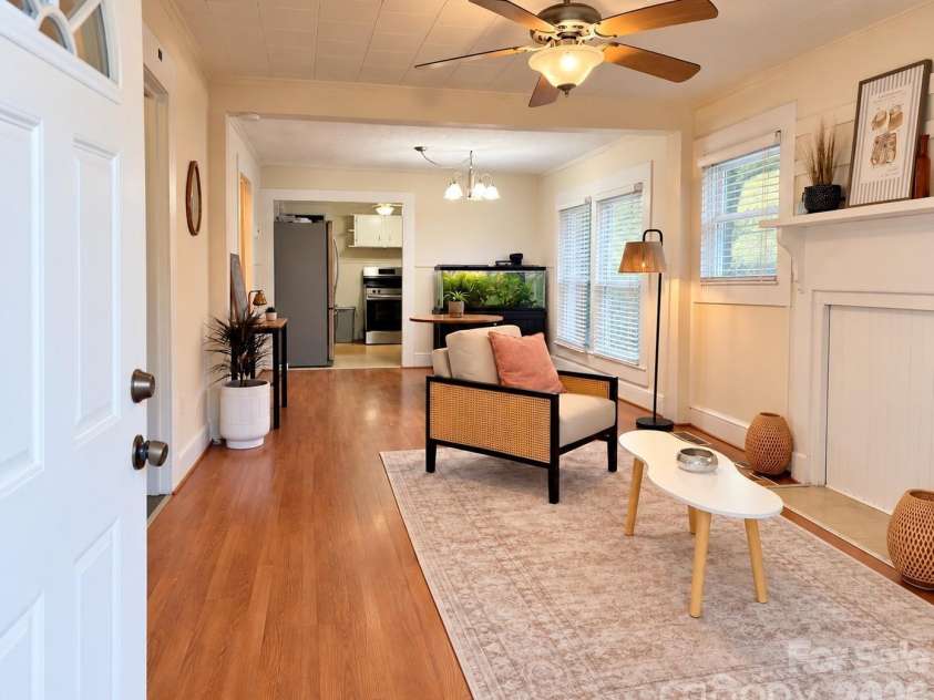 4686 Sawmills School Road, Granite Falls, NC 28630.  MLS# CAR4428012, YatesRealty ID 52928. Entryway