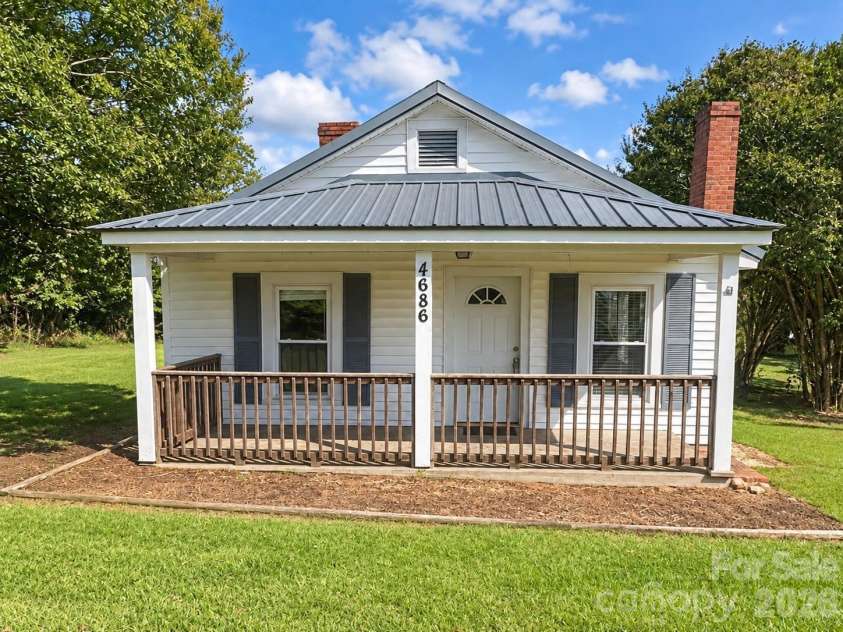 4686 Sawmills School Road, Granite Falls, NC 28630.  MLS# CAR4428012, YatesRealty ID 52928. Front of home