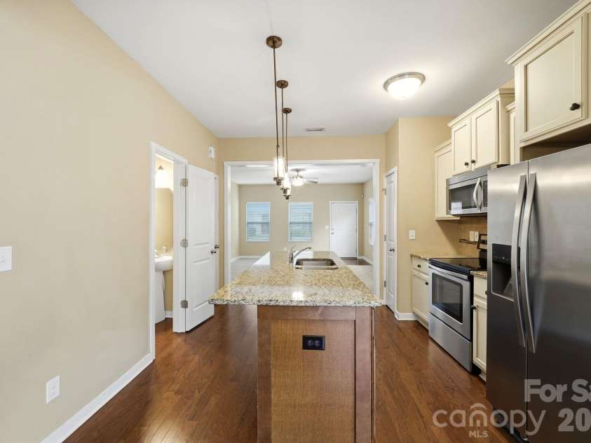 12766 Livengood Lane, Charlotte, NC 28269.  MLS# CAR4428024, YatesRealty ID 52929. 
