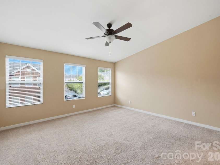 12766 Livengood Lane, Charlotte, NC 28269.  MLS# CAR4428024, YatesRealty ID 52929. 