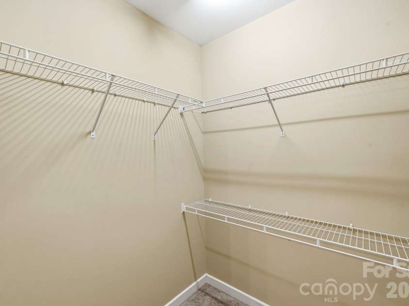 12766 Livengood Lane, Charlotte, NC 28269.  MLS# CAR4428024, YatesRealty ID 52929. 