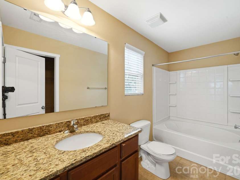 12766 Livengood Lane, Charlotte, NC 28269.  MLS# CAR4428024, YatesRealty ID 52929. 